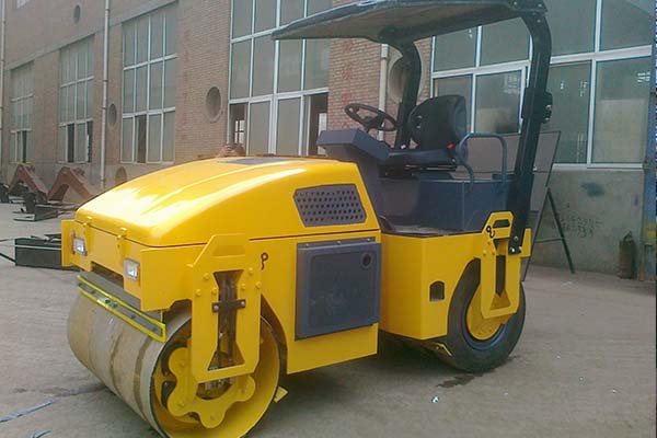 <a href='http://m.kslhk.cn' target='_blank'>壓路機(jī)</a> <a href='http://m.kslhk.cn' target='_blank'>壓路機(jī)</a>